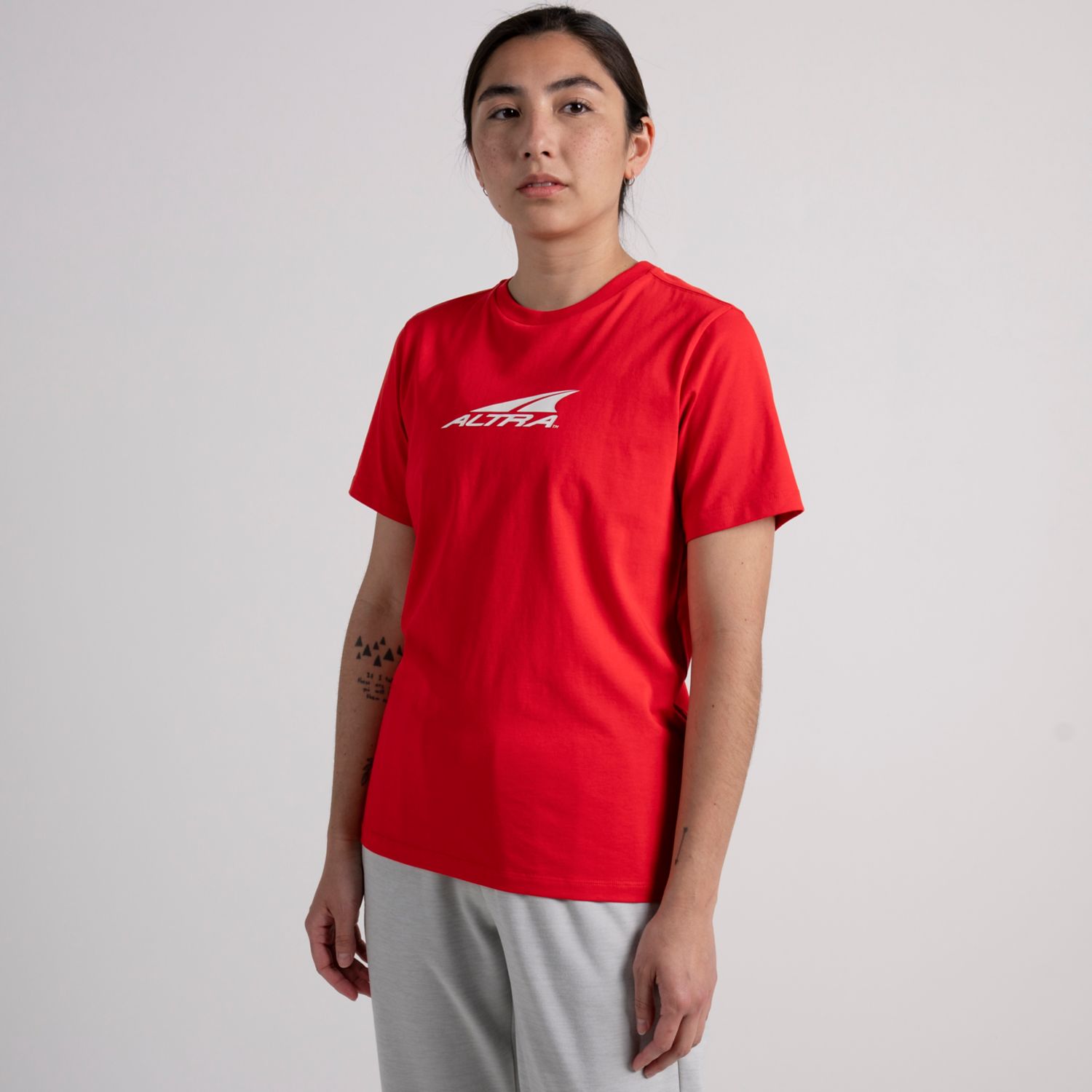 Camiseta Altra Everyday Recycled Mujer Rojas | Peru-98034269